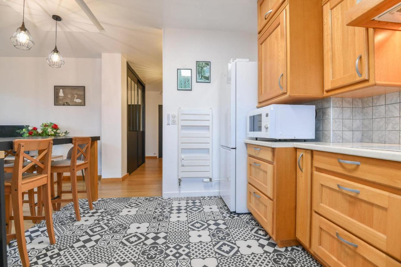 Nice Apartment With Balcony Very Close To The City Center Annecy Zewnętrze zdjęcie